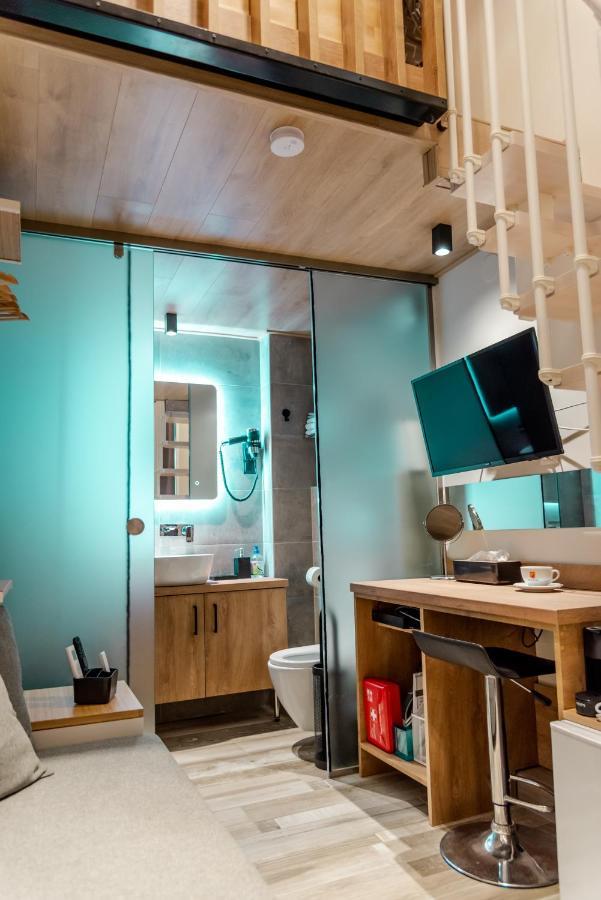 Blackhaus Young Mini Tesalonika Bagian luar foto