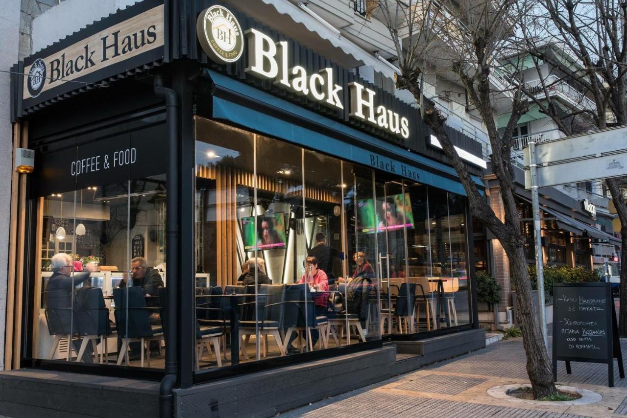 Blackhaus Young Mini Tesalonika Bagian luar foto